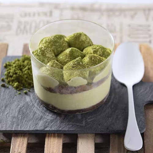Vaso helado tiramisú con té verde
